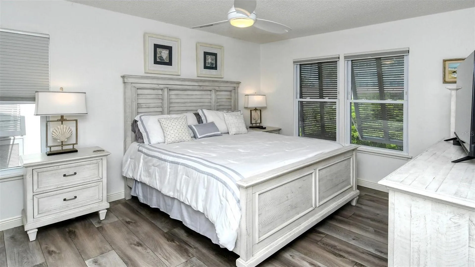 6044 W Peppertree Way Sarasota FL 34242