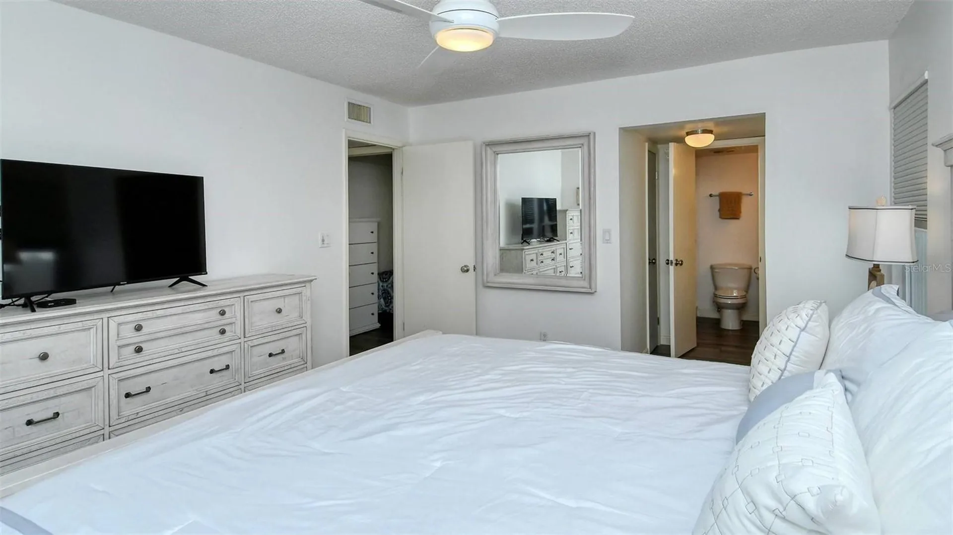 6044 W Peppertree Way Sarasota FL 34242