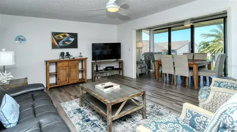 6044 W Peppertree Way Sarasota FL 34242