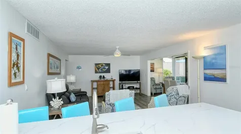 6044 W Peppertree Way Sarasota FL 34242