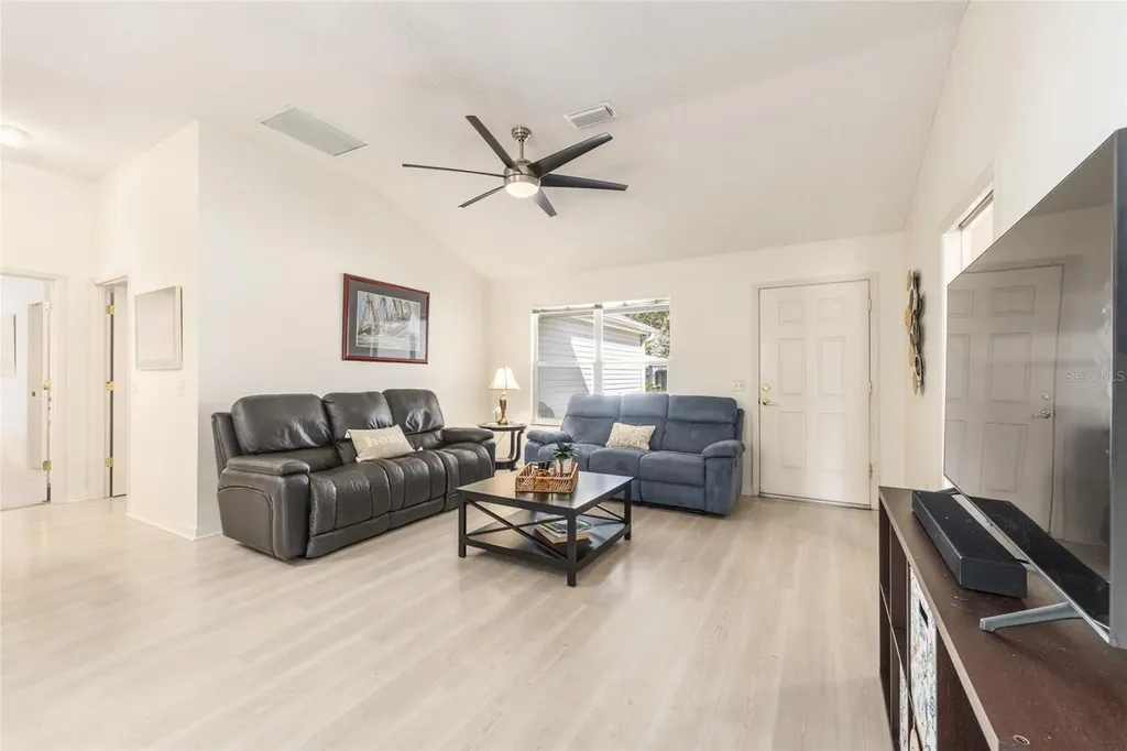 8337 SE 176th Lawson Loop The Villages FL 32162
