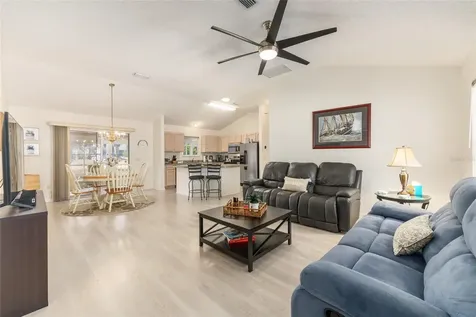 8337 SE 176th Lawson Loop The Villages FL 32162