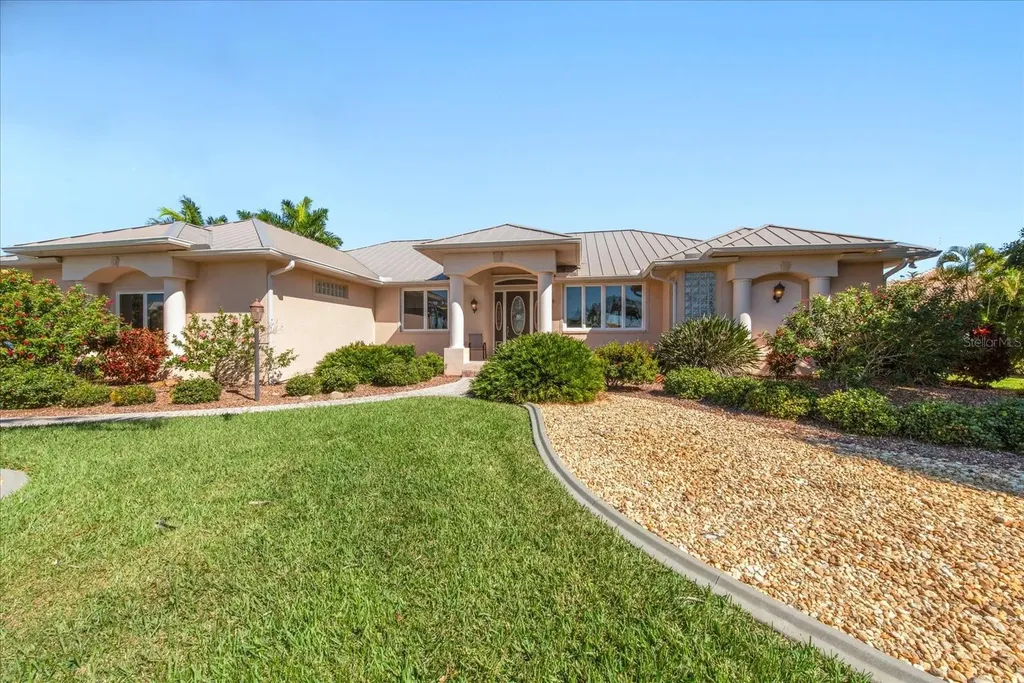 3786 Whippoorwill Boulevard Punta Gorda FL 33950