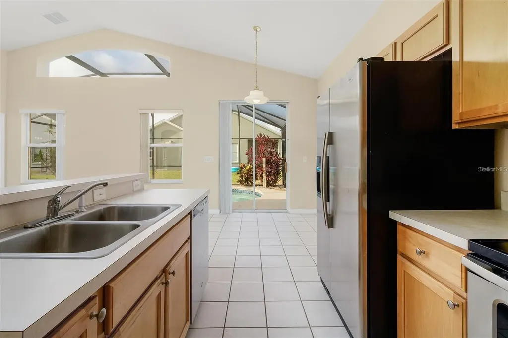 626 Corvina Drive Davenport FL 33897