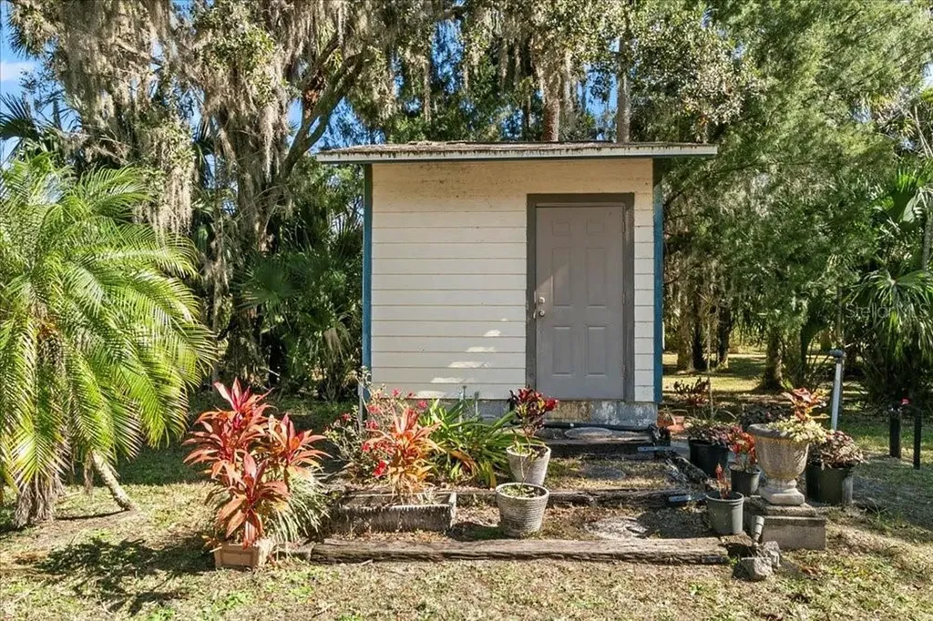 2691 Richmond Avenue Sanford FL 32773