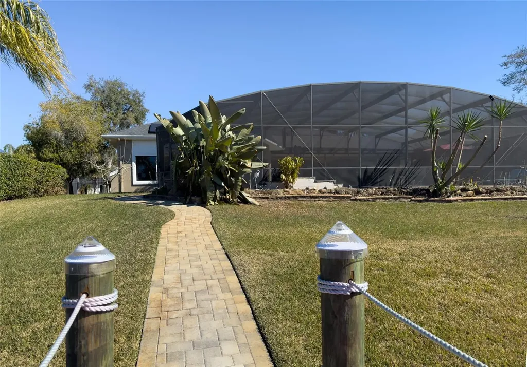 18 Old Oak Drive N Palm Coast FL 32137