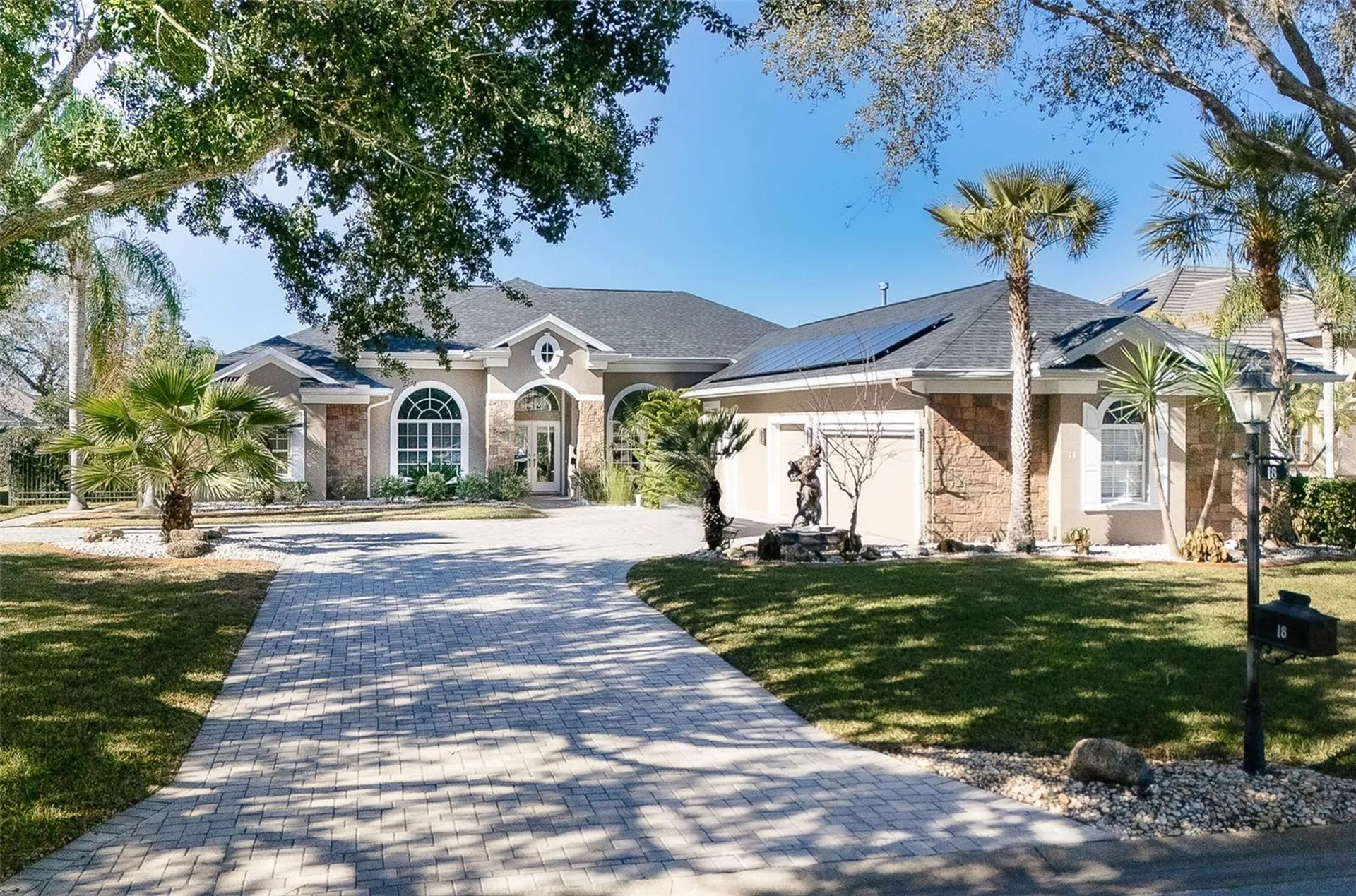 18 Old Oak Drive N Palm Coast FL 32137