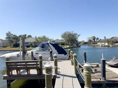 18 Old Oak Drive N Palm Coast FL 32137