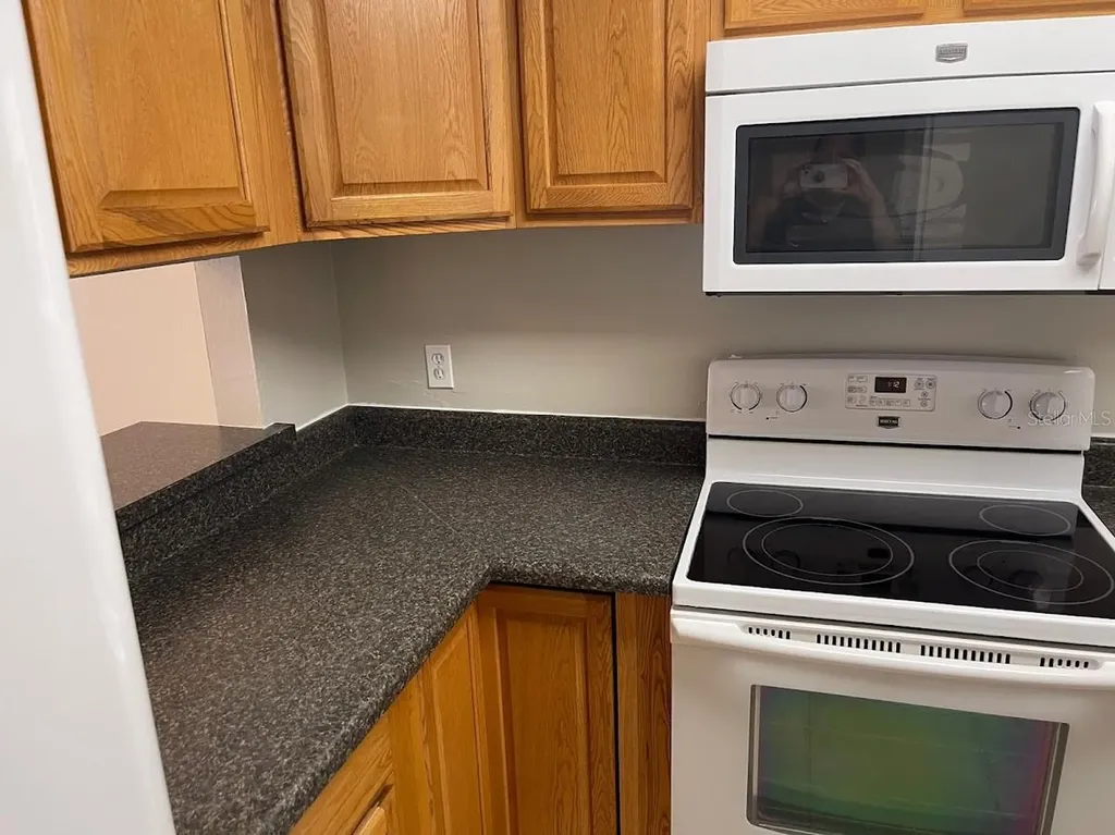 2763 Woodgate Lane Sarasota FL 34231