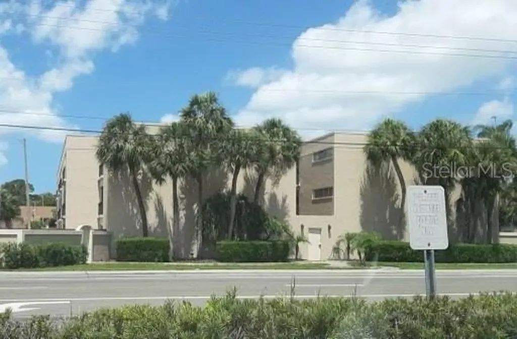 2763 Woodgate Lane Sarasota FL 34231