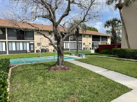 2763 Woodgate Lane Sarasota FL 34231