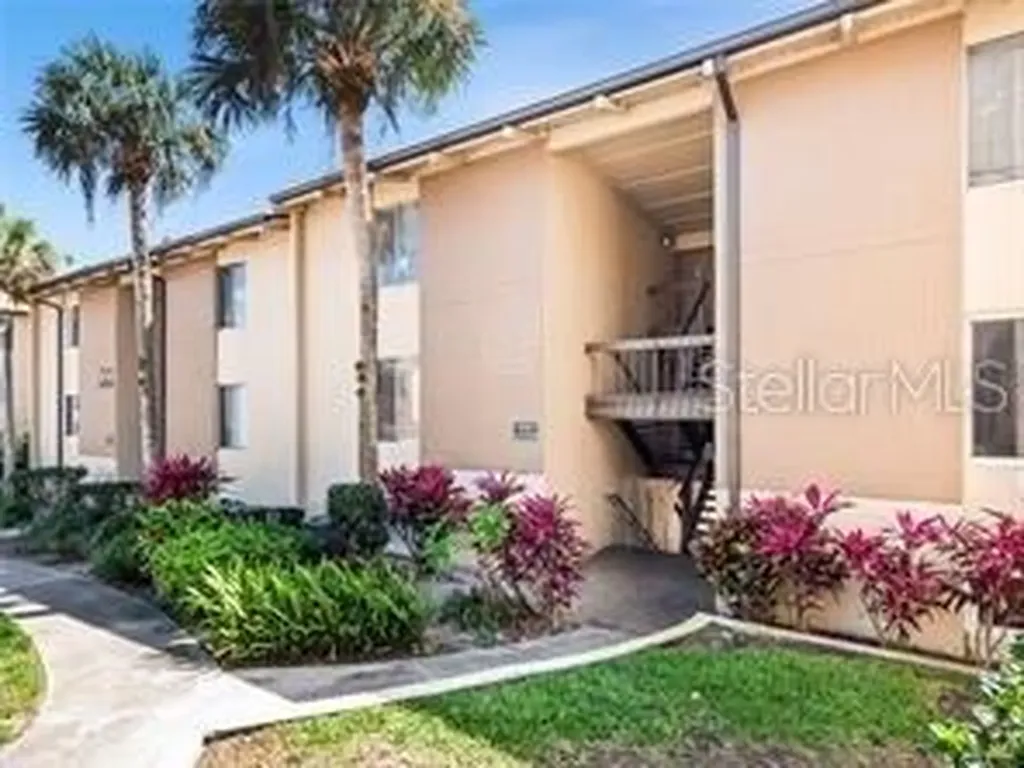 568 Orange Drive Altamonte Springs FL 32701