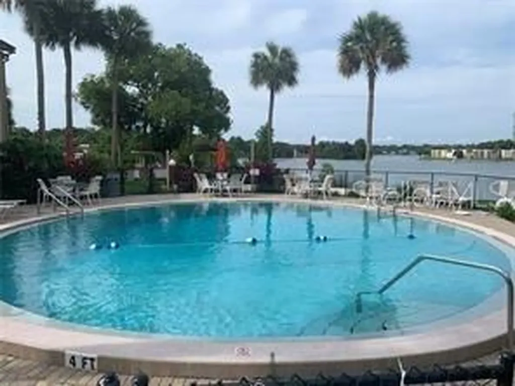 568 Orange Drive Altamonte Springs FL 32701