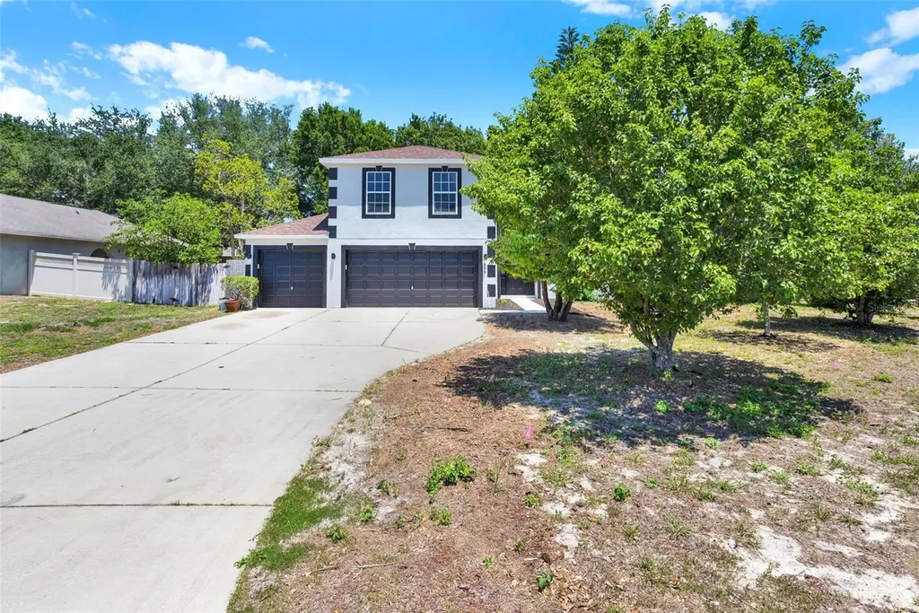 809 Deer Glen Court Fruitland Park FL 34731