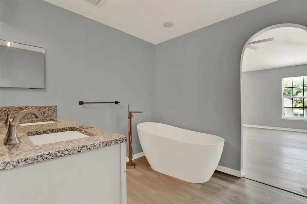 809 Deer Glen Court Fruitland Park FL 34731