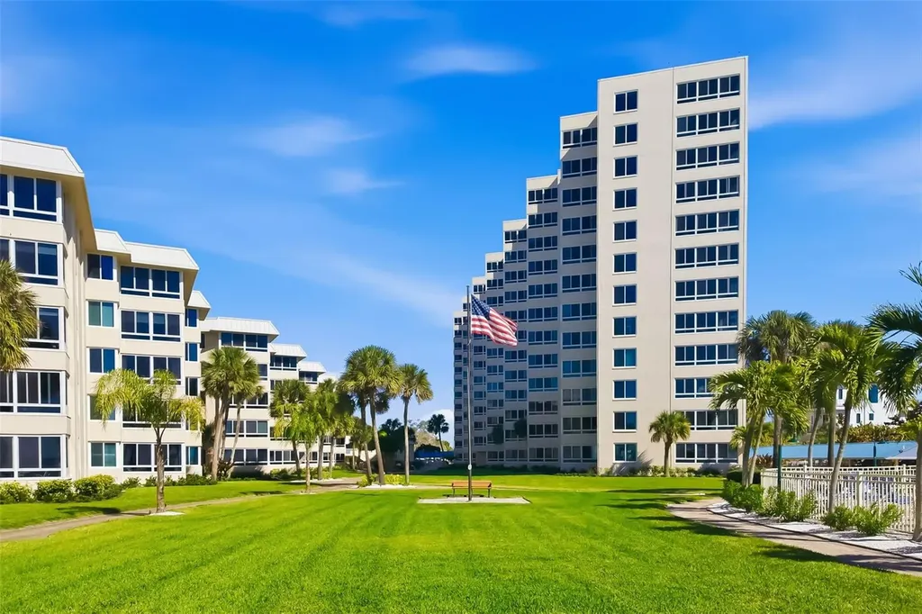 5920 Midnight Pass Road Sarasota FL 34242