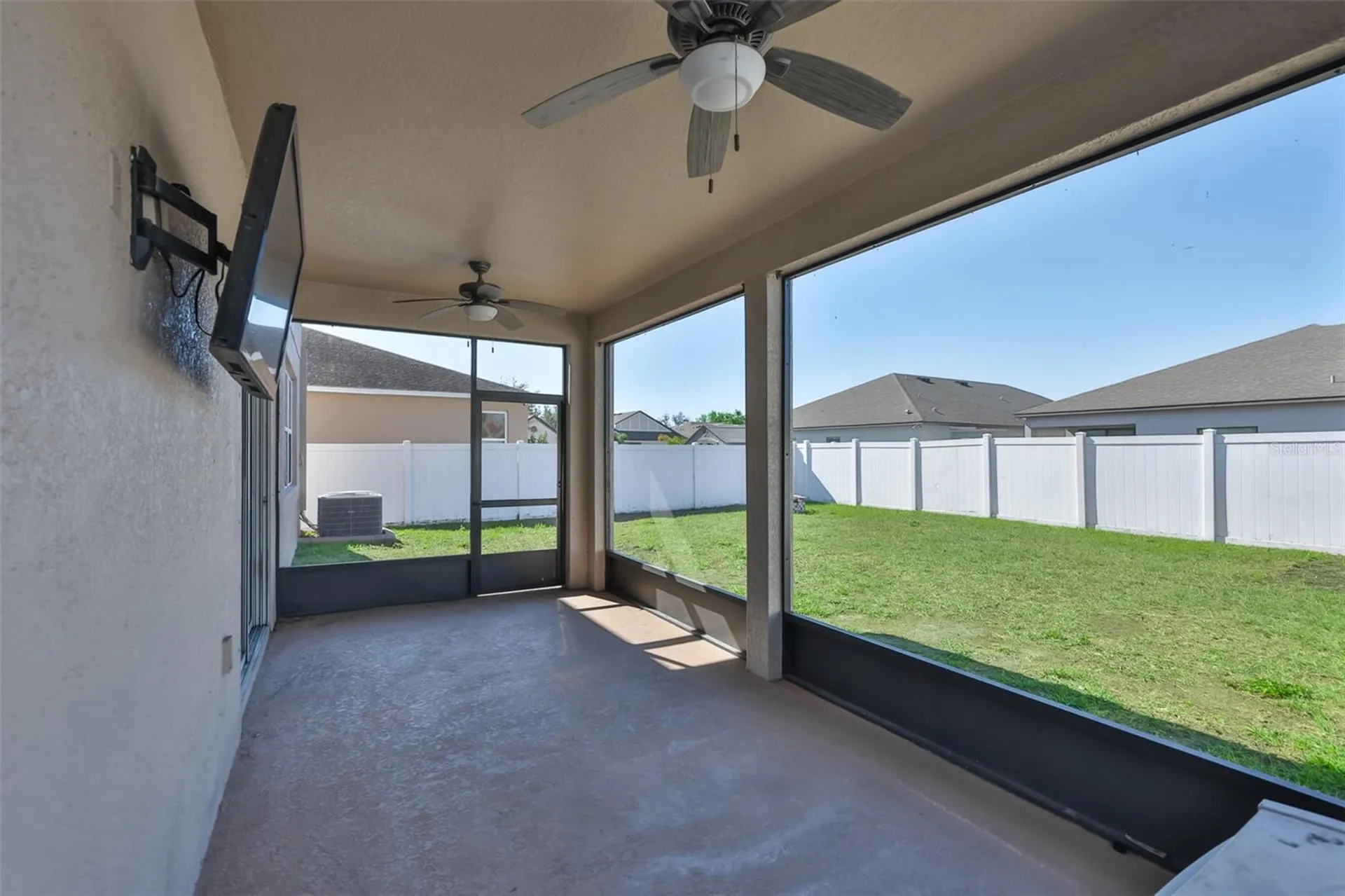 10604 Aldo Moro Drive Wimauma FL 33598