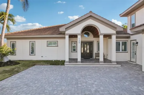 125 S Blvd Of Presidents Sarasota FL 34236