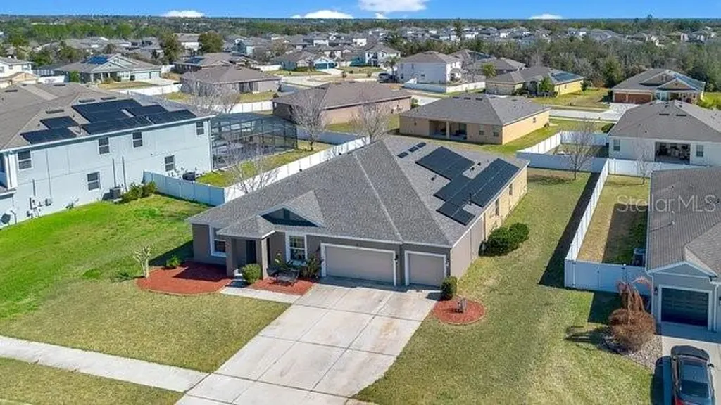 1422 Sharon Rose Trace Deltona FL 32725