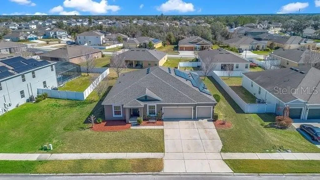 1422 Sharon Rose Trace Deltona FL 32725