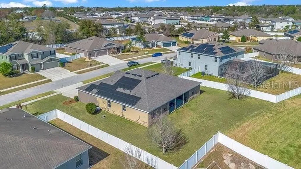 1422 Sharon Rose Trace Deltona FL 32725