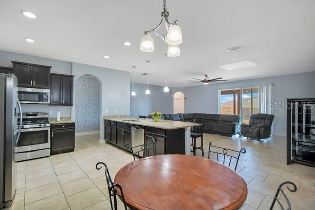 1422 Sharon Rose Trace Deltona FL 32725