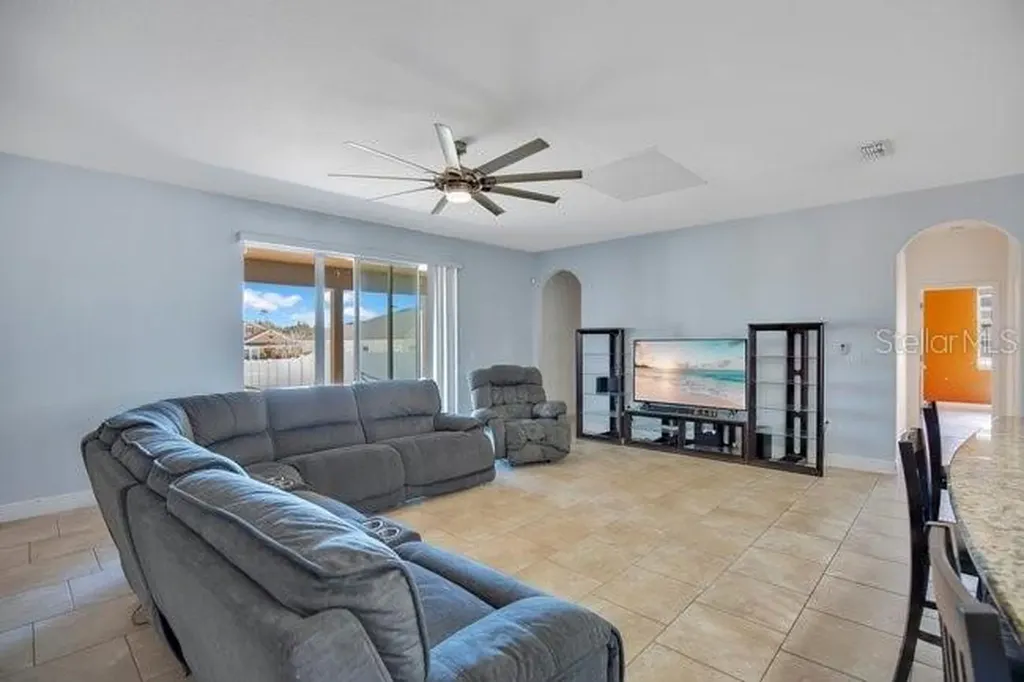 1422 Sharon Rose Trace Deltona FL 32725