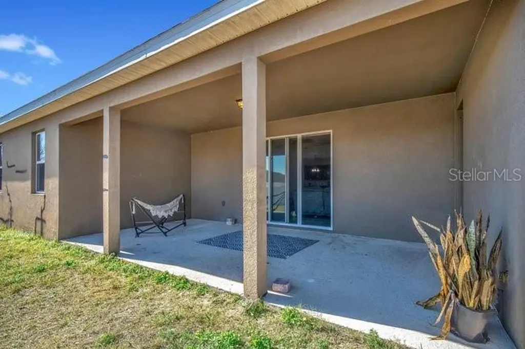 1422 Sharon Rose Trace Deltona FL 32725