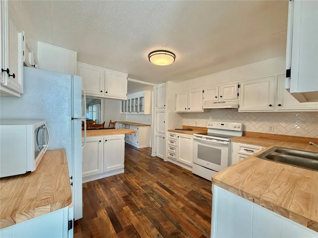 103 Tamarisk Way Leesburg FL 34748