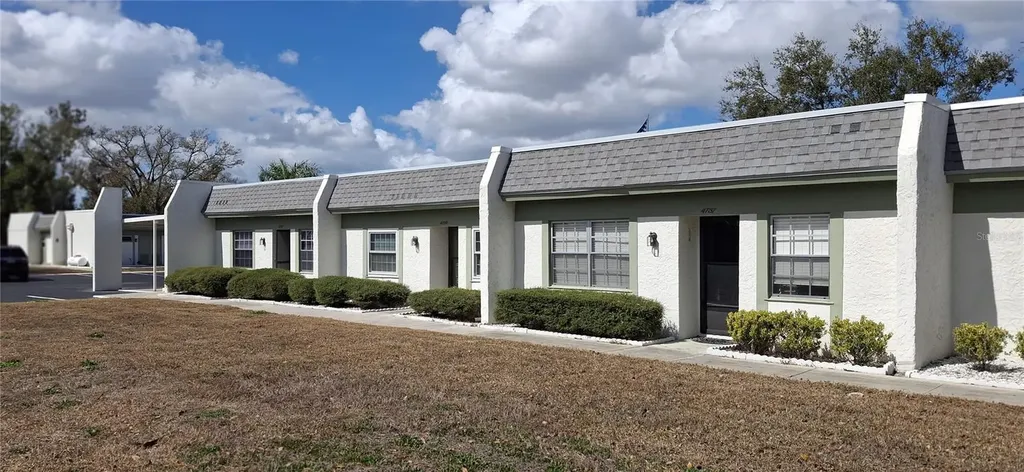 4737 Lake Villa Drive Clearwater FL 33762