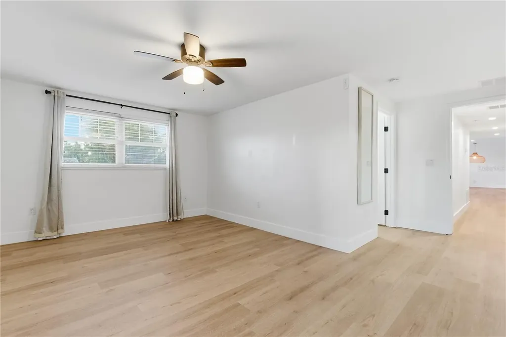 327 Sunny Lane Belleair FL 33756