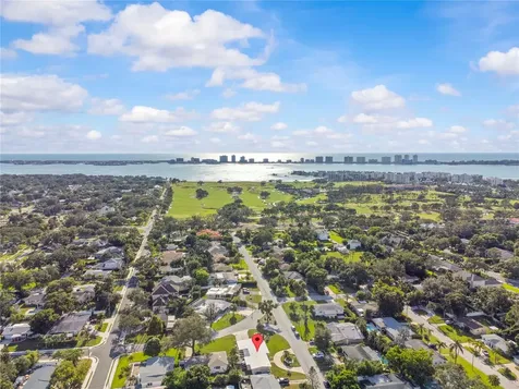 327 Sunny Lane Belleair FL 33756