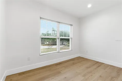 327 Sunny Lane Belleair FL 33756