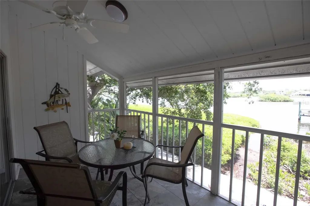 6061 E Peppertree Way Sarasota FL 34242