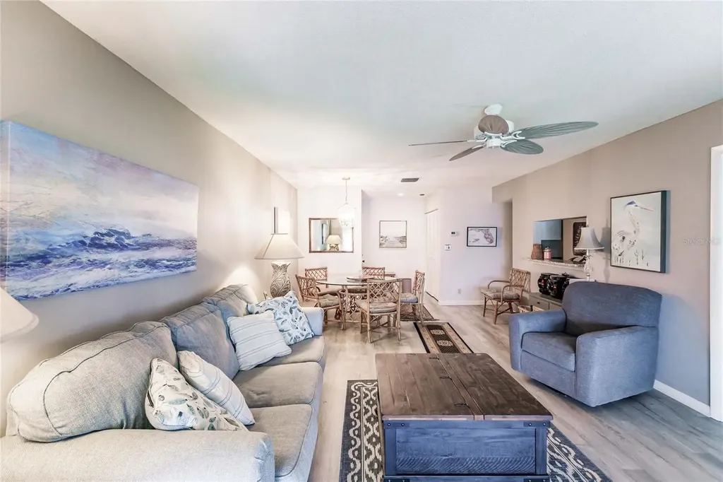 6061 E Peppertree Way Sarasota FL 34242