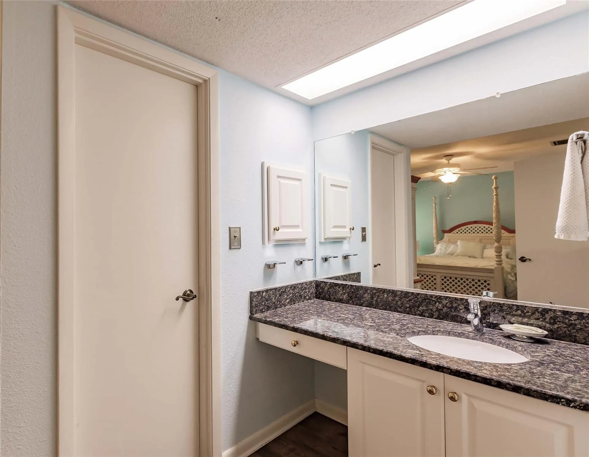 6061 E Peppertree Way Sarasota FL 34242