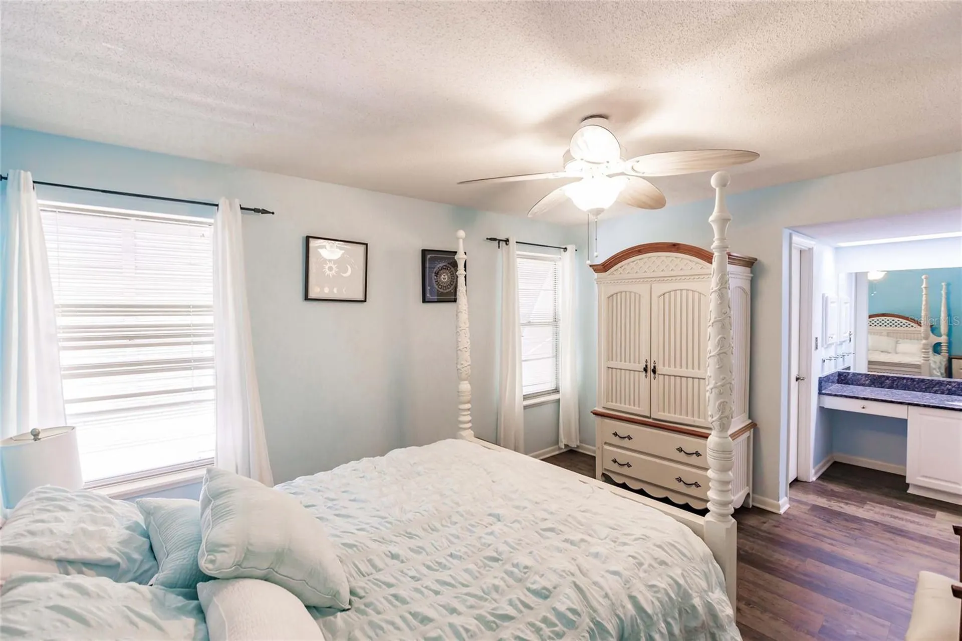 6061 E Peppertree Way Sarasota FL 34242