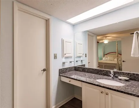 6061 E Peppertree Way Sarasota FL 34242