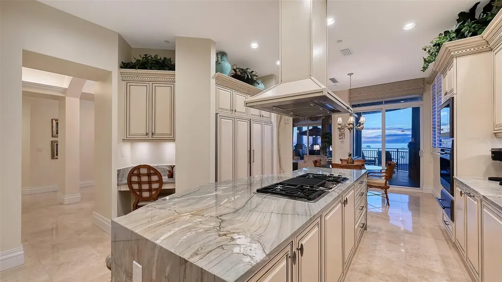 4127 Gulf Of Mexico Drive Longboat Key FL 34228