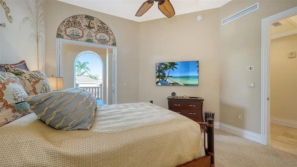 4127 Gulf Of Mexico Drive Longboat Key FL 34228