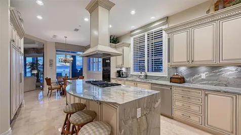 4127 Gulf Of Mexico Drive Longboat Key FL 34228