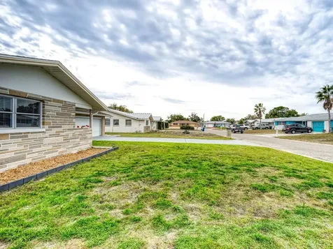 10320 Honeysuckle Lane Port Richey FL 34668