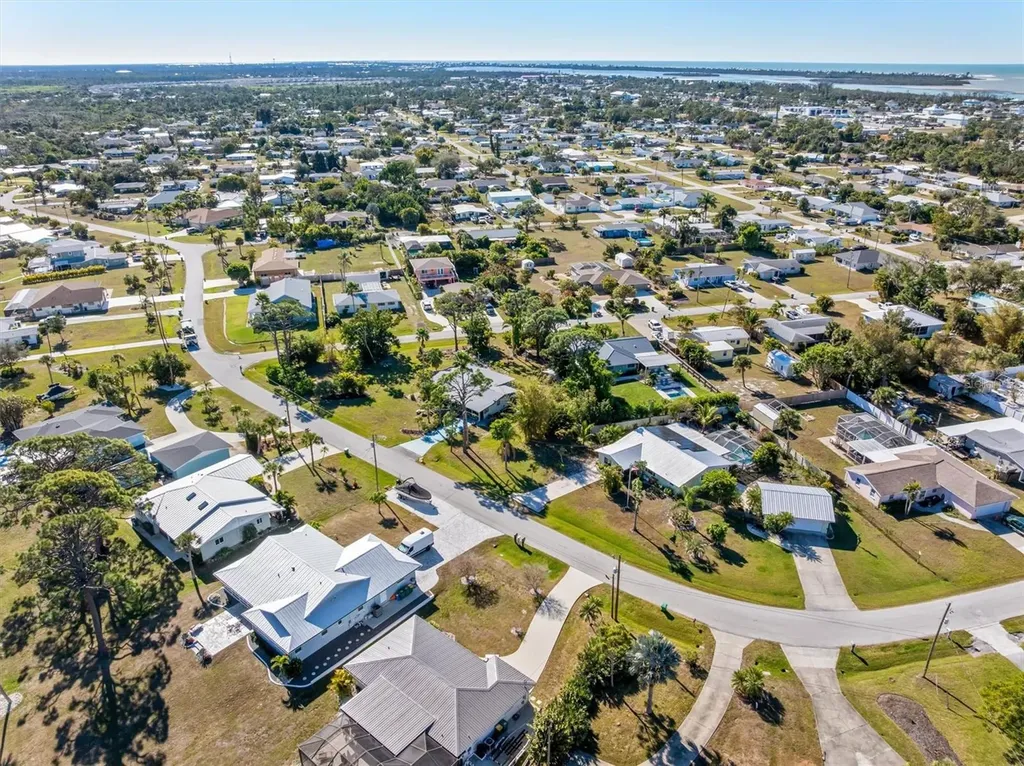 2091 Oyster Creek Drive Englewood FL 34224
