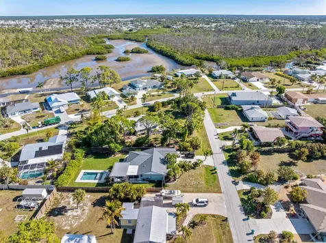 2091 Oyster Creek Drive Englewood FL 34224