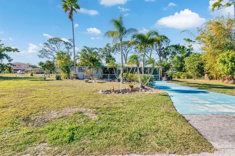 2091 Oyster Creek Drive Englewood FL 34224