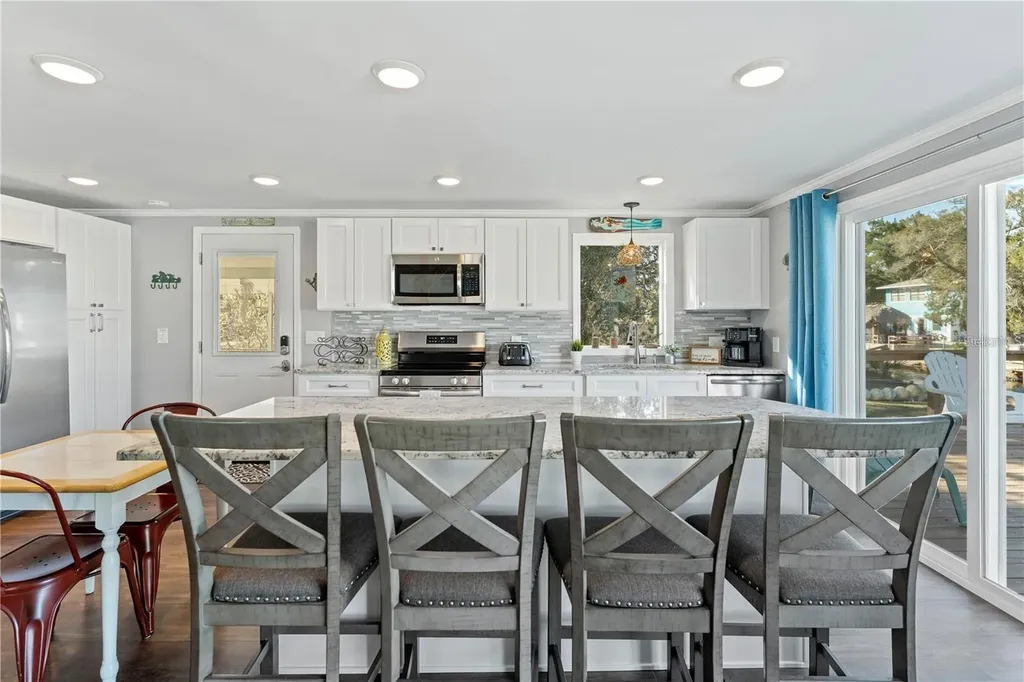 6051 Colony Circle Weeki Wachee FL 34607