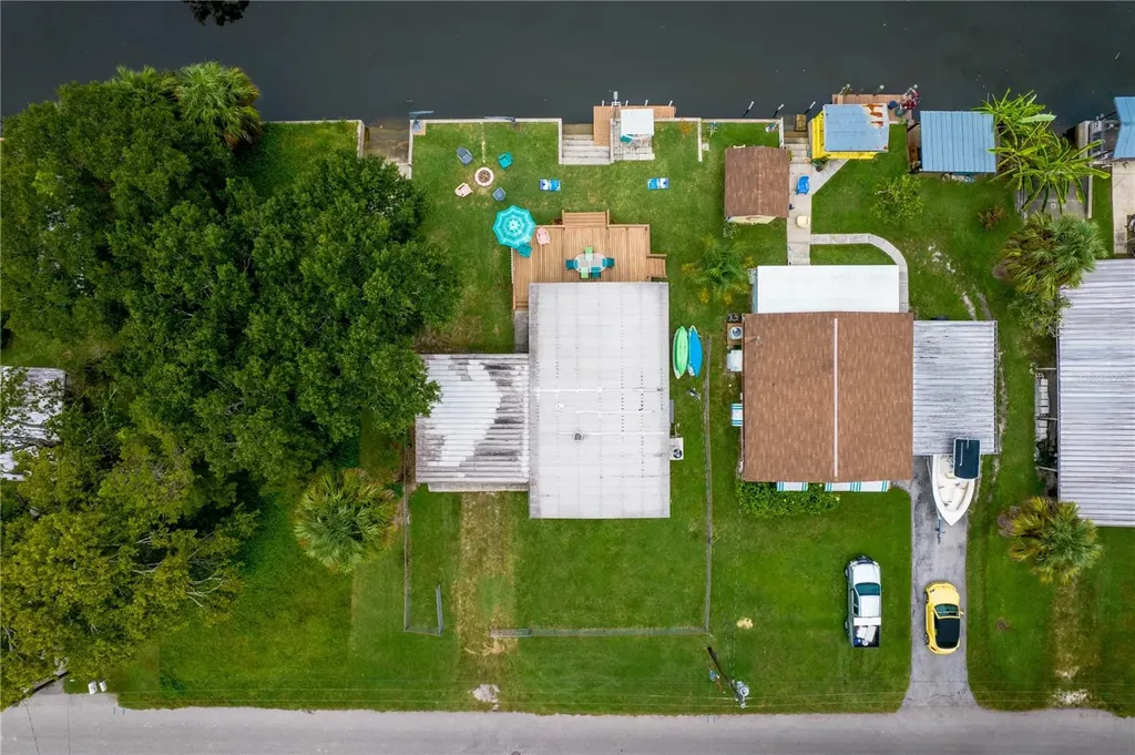 6051 Colony Circle Weeki Wachee FL 34607