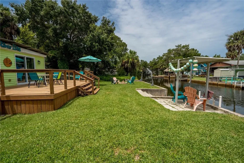 6051 Colony Circle Weeki Wachee FL 34607
