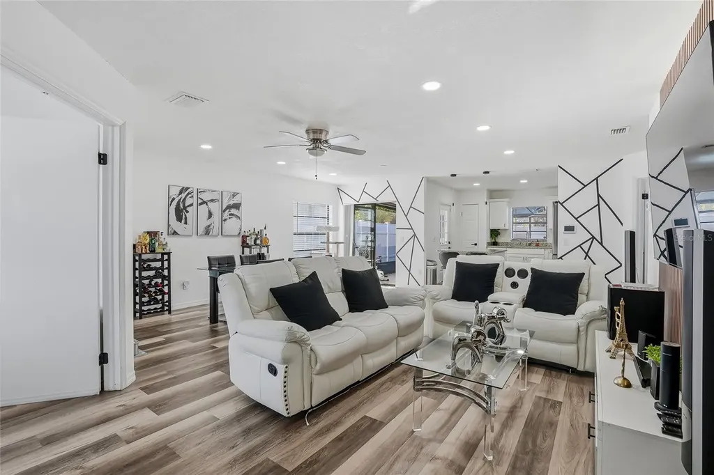 9209 Camino Villa Boulevard Tampa FL 33635