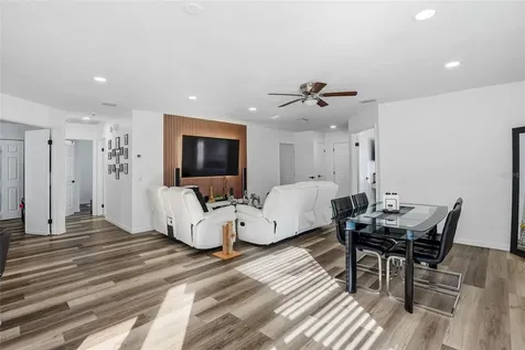 9209 Camino Villa Boulevard Tampa FL 33635